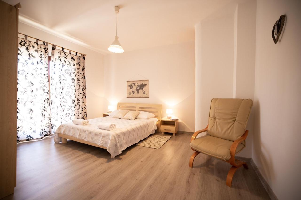 Apartments And A Room Ina 扎达尔 外观 照片